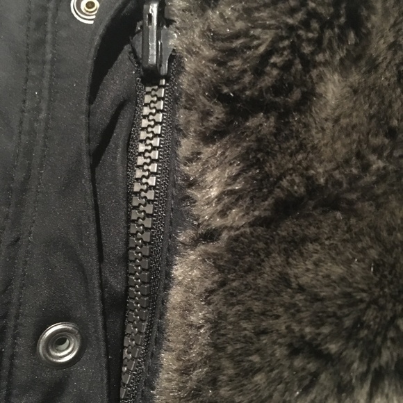 Men's Claiborne car coat with faux fur lining - Picture 7 of 7